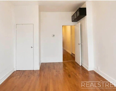 311 Troutman Street - Photo Thumbnail 5