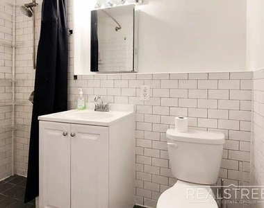 311 Troutman Street - Photo Thumbnail 7