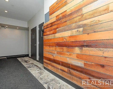 286 Stanhope Street - Photo Thumbnail 9