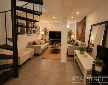 1399 Greene Avenue - Photo Thumbnail 3