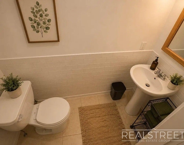 1399 Greene Avenue - Photo Thumbnail 7
