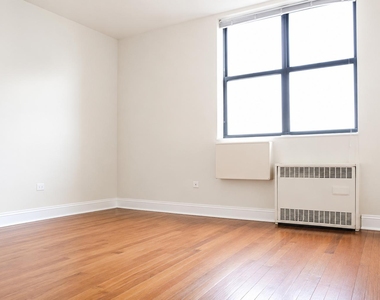 3333 Broadway - Photo Thumbnail 4