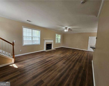 3202 Heritage Walk Lane - Photo Thumbnail 2