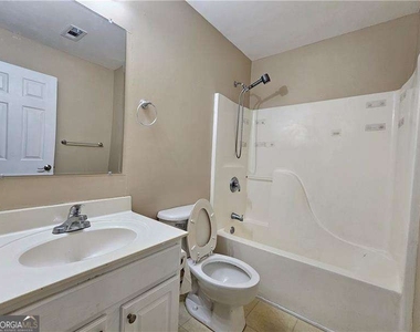 3202 Heritage Walk Lane - Photo Thumbnail 24