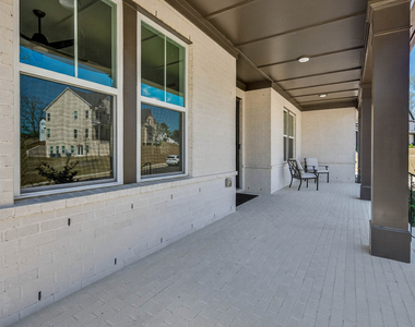 512 Cedar Crest Circle - Photo Thumbnail 2