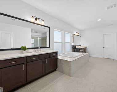 512 Cedar Crest Circle - Photo Thumbnail 29