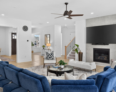 512 Cedar Crest Circle - Photo Thumbnail 10