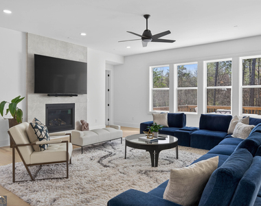 512 Cedar Crest Circle - Photo Thumbnail 8