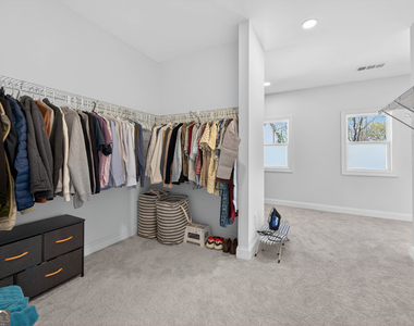 512 Cedar Crest Circle - Photo Thumbnail 33