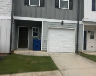 4929 Elmbrook Drive - Photo Thumbnail 4