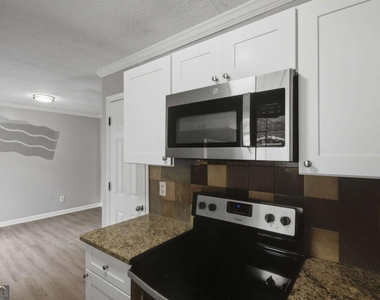 218 Mill Creek Place - Photo Thumbnail 6