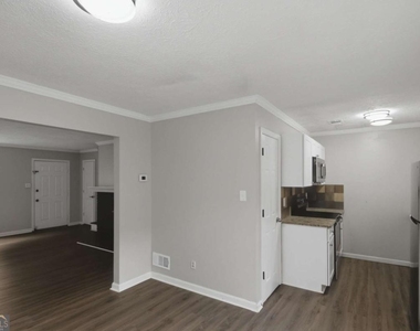 218 Mill Creek Place - Photo Thumbnail 8