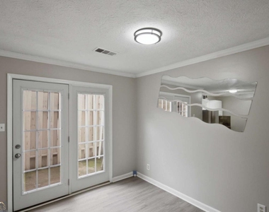 218 Mill Creek Place - Photo Thumbnail 11