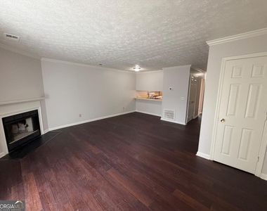 3461 Kingswood Run - Photo Thumbnail 3