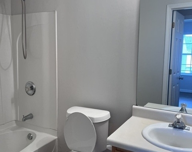 2770 Parkway Cove - Photo Thumbnail 5