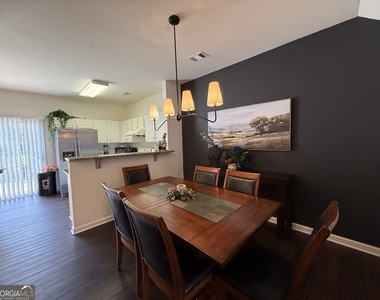 1524 Cove Creek Circle - Photo Thumbnail 2