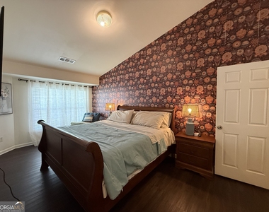 1524 Cove Creek Circle - Photo Thumbnail 8