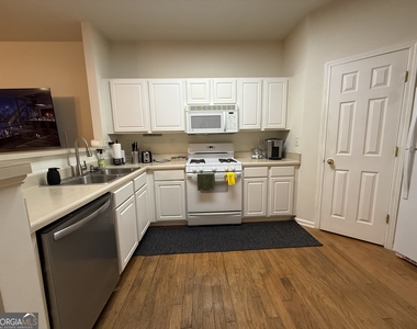 1487 Cove Creek Circle - Photo Thumbnail 4