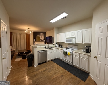 1487 Cove Creek Circle - Photo Thumbnail 2