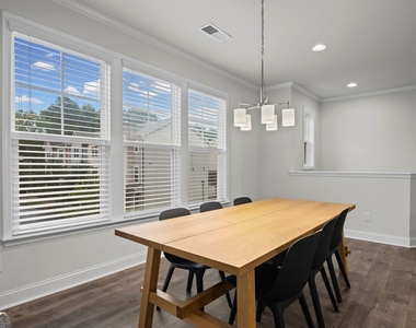 2779 White Oak Lane - Photo Thumbnail 14