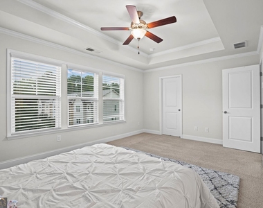 2779 White Oak Lane - Photo Thumbnail 21