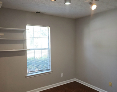 12205 Cypress Way - Photo Thumbnail 29