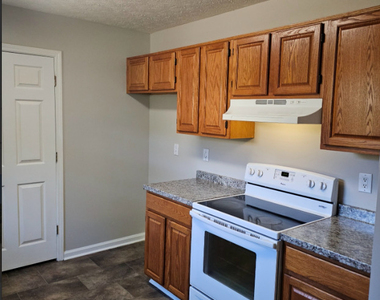 12205 Cypress Way - Photo Thumbnail 19
