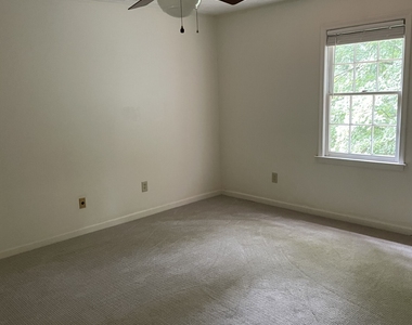 2858 Livsey Drive - Photo Thumbnail 14