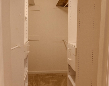 2858 Livsey Drive - Photo Thumbnail 17