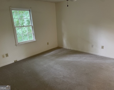 2858 Livsey Drive - Photo Thumbnail 15