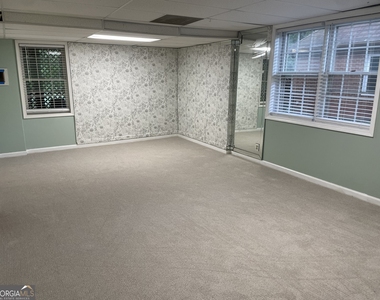 2858 Livsey Drive - Photo Thumbnail 16