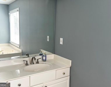 6435 Stapleford Lane - Photo Thumbnail 17