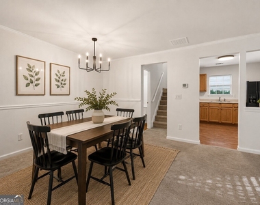 2820 Mayfair Drive - Photo Thumbnail 6
