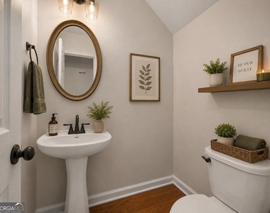 2820 Mayfair Drive - Photo Thumbnail 15