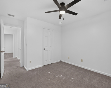 2820 Mayfair Drive - Photo Thumbnail 29