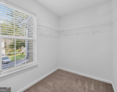 2820 Mayfair Drive - Photo Thumbnail 25