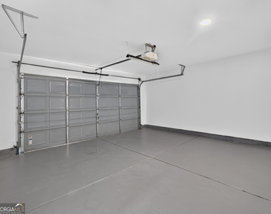 2820 Mayfair Drive - Photo Thumbnail 35