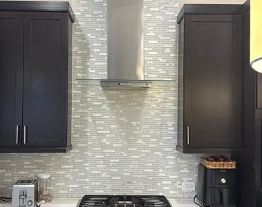 2141 Coventry Drive - Photo Thumbnail 9