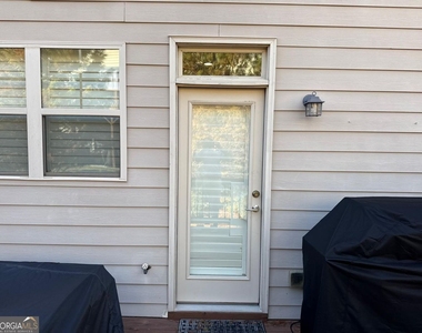 2141 Coventry Drive - Photo Thumbnail 16