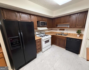 878 Lake Hollow Boulevard Sw - Photo Thumbnail 5