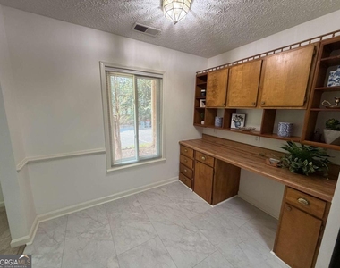 878 Lake Hollow Boulevard Sw - Photo Thumbnail 7