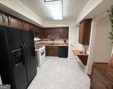 878 Lake Hollow Boulevard Sw - Photo Thumbnail 6