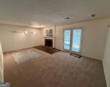 878 Lake Hollow Boulevard Sw - Photo Thumbnail 2