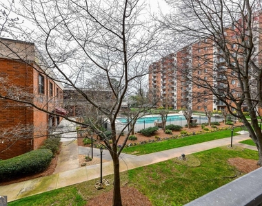 300 Johnson Ferry Road - Photo Thumbnail 17