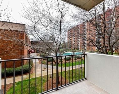 300 Johnson Ferry Road - Photo Thumbnail 19