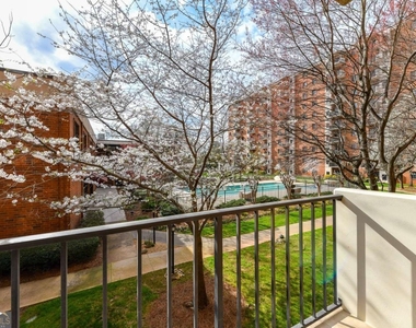 300 Johnson Ferry Road - Photo Thumbnail 16
