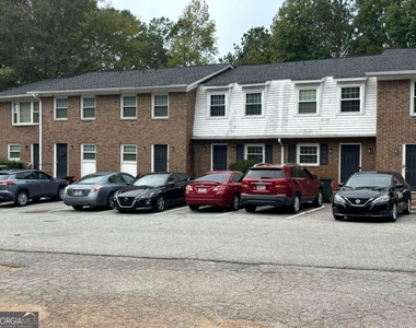 180 Chalfont Lane - Photo Thumbnail 1