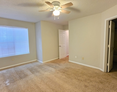 317 Hawkstone Way - Photo Thumbnail 16