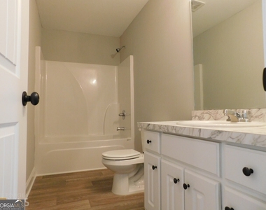 2214 Savannah Drive - Photo Thumbnail 18