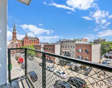 1875 Atlantic Avenue - Photo Thumbnail 7
